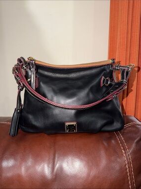 ‼️Dooney & Bourke Florentine Teagan 30 Black Leather Shoulder Bag